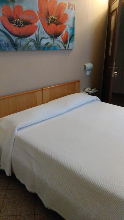 Hotel Lydia アラッシオ エクステリア 写真