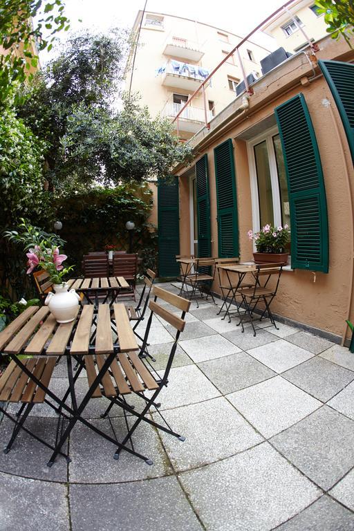 Hotel Lydia アラッシオ エクステリア 写真
