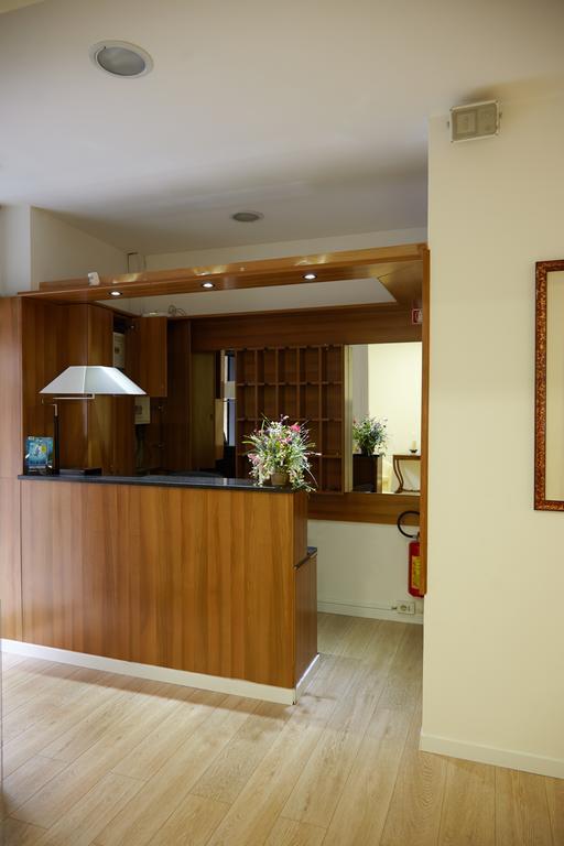 Hotel Lydia アラッシオ エクステリア 写真